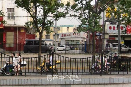 枣庄市中区文化东路御景东方小区3室2厅2卫